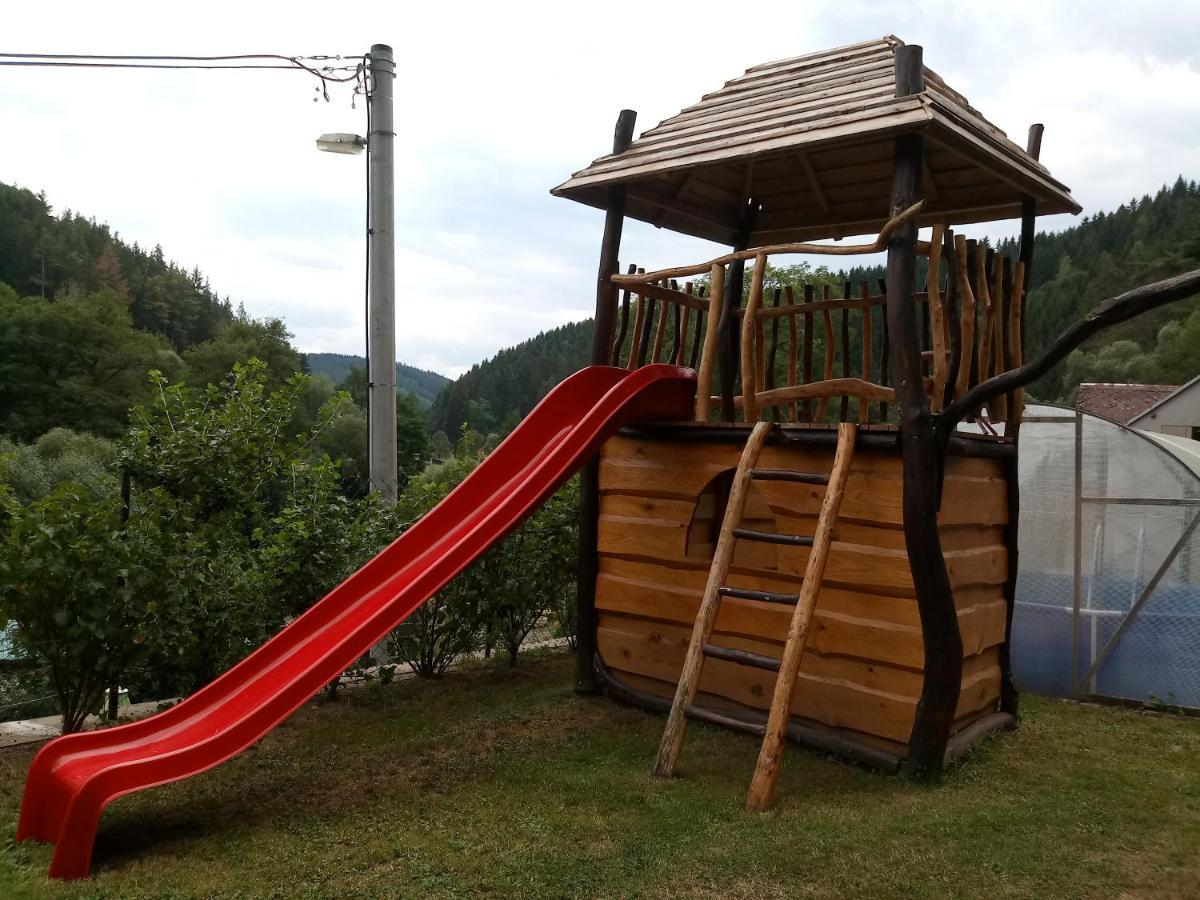 Penzion Apartmany Becov Bečov nad Teplou Eksteriør billede